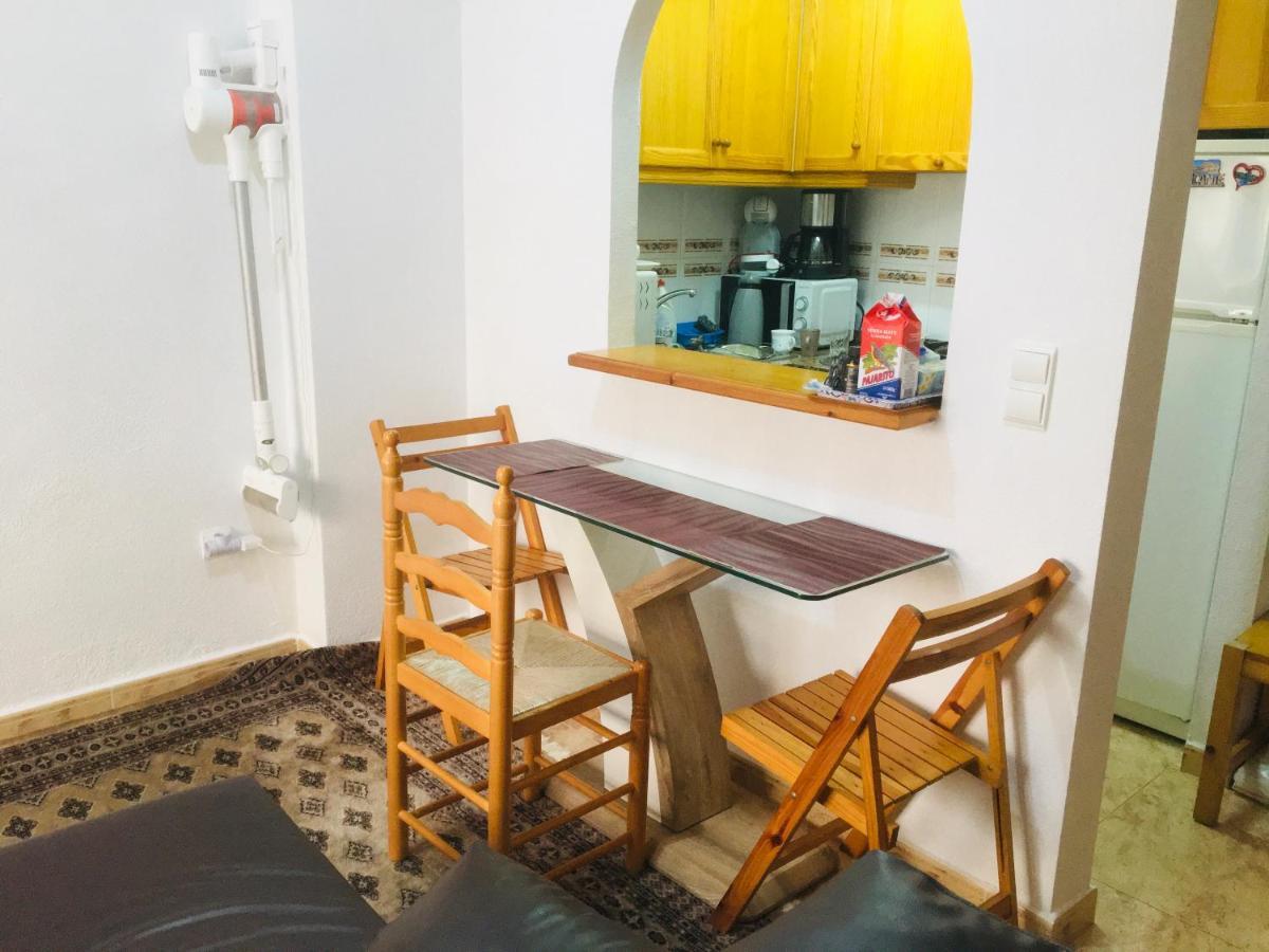 Apartamento Compartido - Solo El Dormitorio Es Privado Torrevieja Exteriör bild
