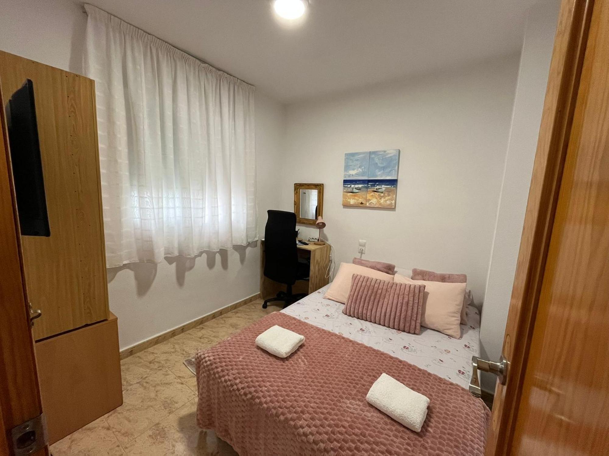 Apartamento Compartido - Solo El Dormitorio Es Privado Torrevieja Exteriör bild